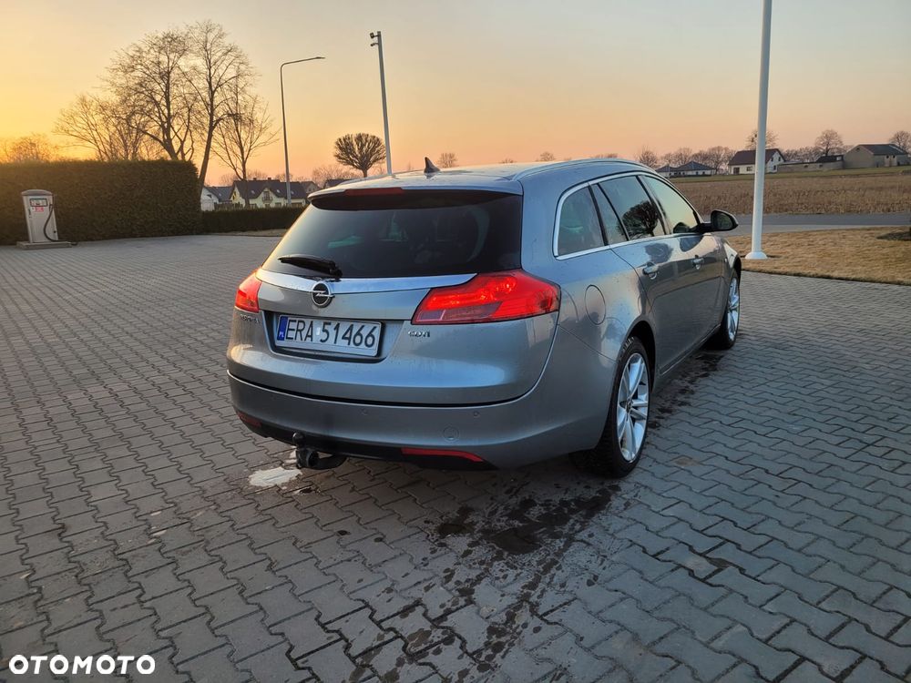 Opel Insignia - 11