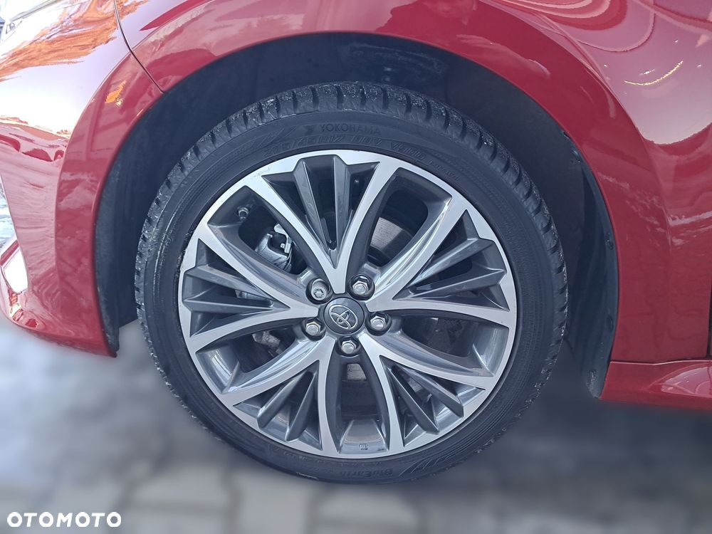 Toyota Yaris Hybrid 1.5 Executive - 11