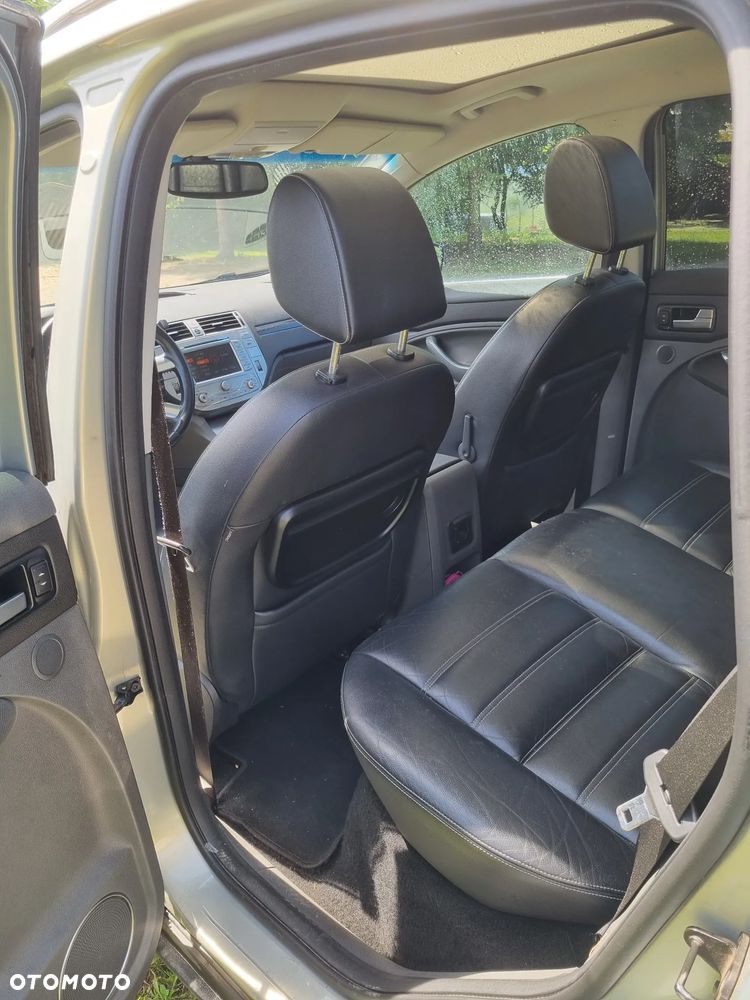 Ford Kuga - 9