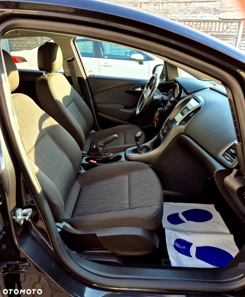 Opel Astra 1.4 Turbo Selection - 17