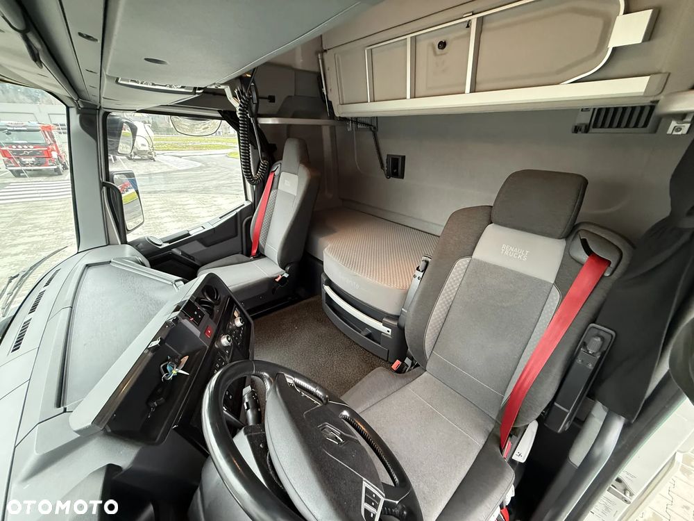 Renault T480 SleeperCab / Standard / Lodówka - 10