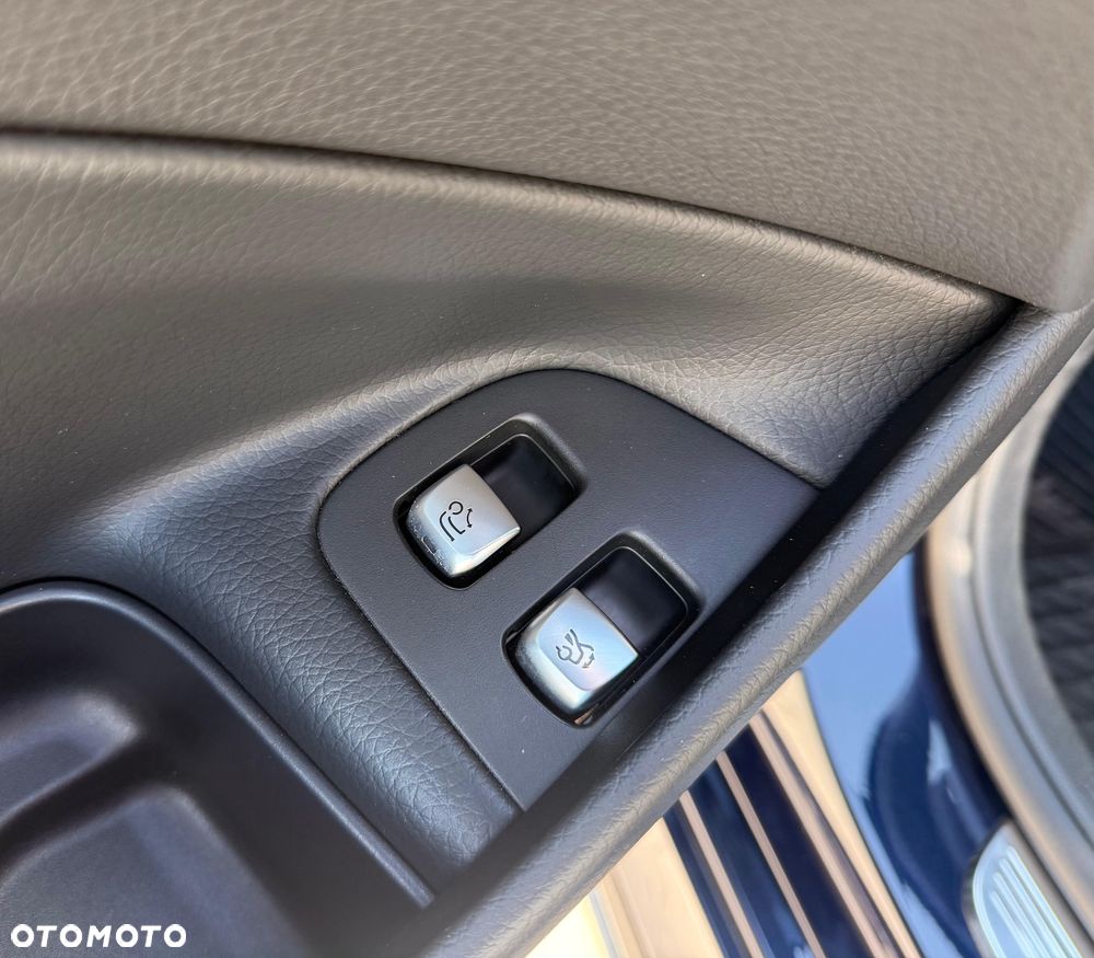 Mercedes-Benz Klasa E AMG 63 S 4Matic+ 9G-TRONIC - 35