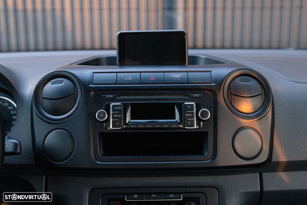 VW Amarok 2.0 TDi CD Trendline 4Motion - 19