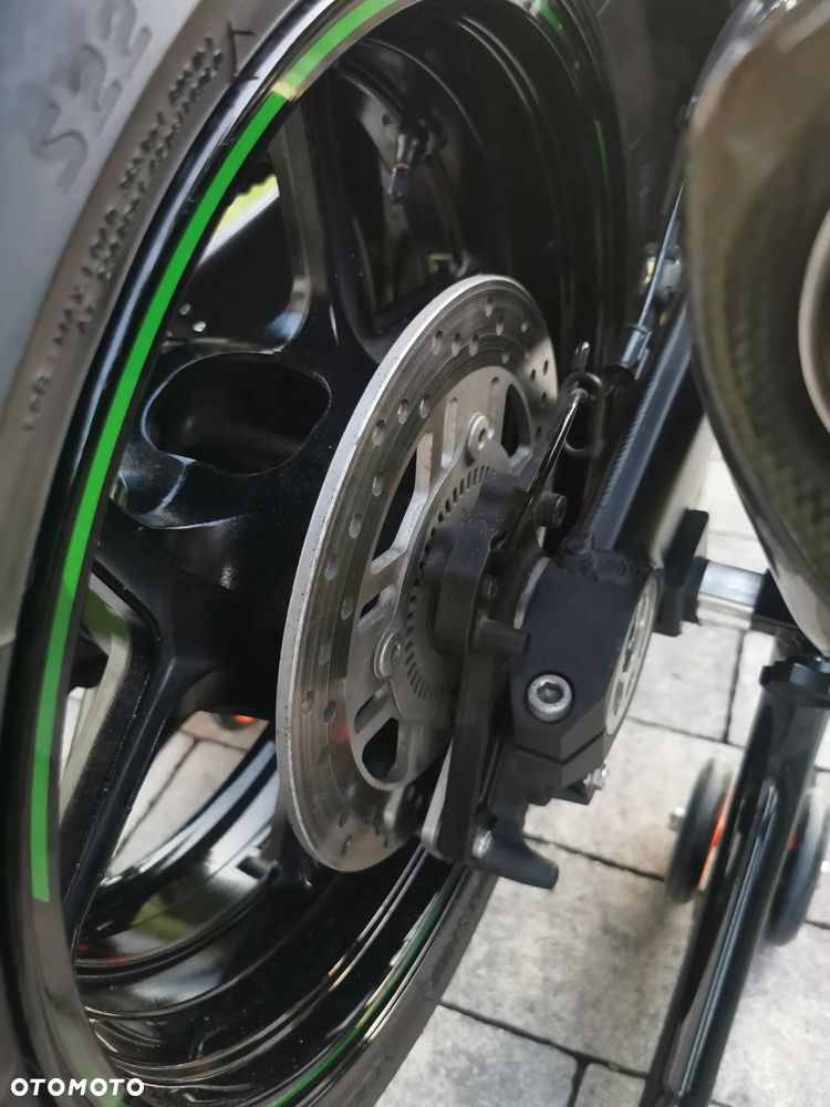 Kawasaki Ninja 1000 SX - 8