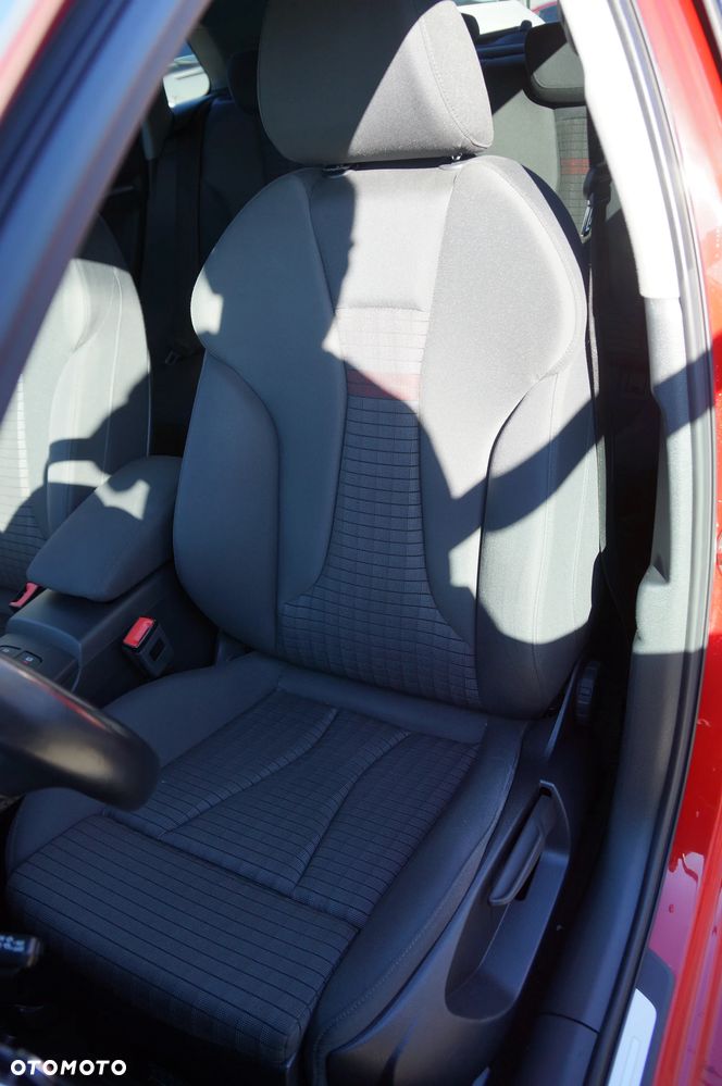 Audi A3 Sportback 2.0 TDI (clean diesel) quattro S tronic Attraction - 27