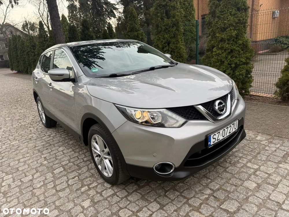 Nissan Qashqai 1.2 DIG-T N-Connecta EU6 - 2