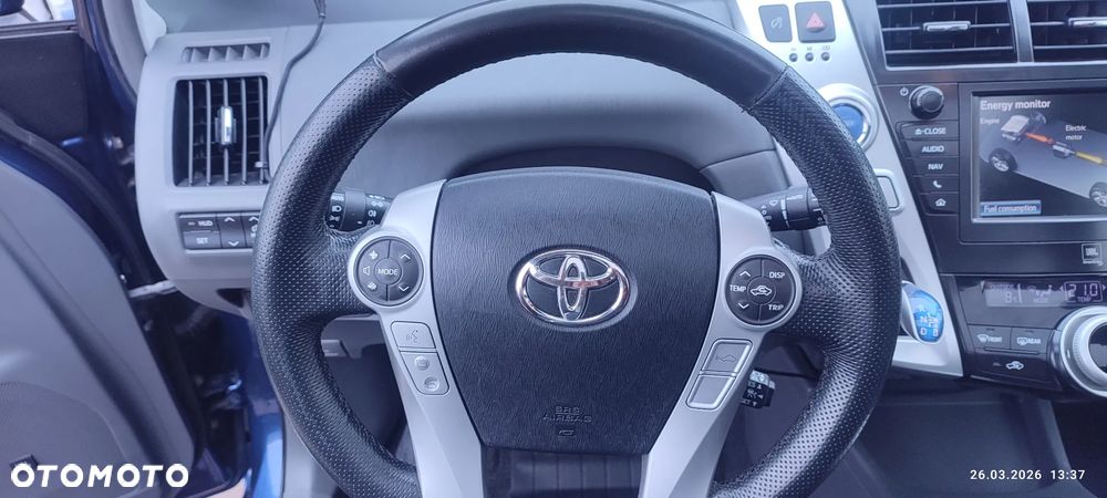 Toyota Prius+ (Hybrid) - 22