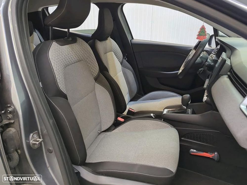 Renault Clio 1.6 E-Tech Full Hybrid Techno - 14