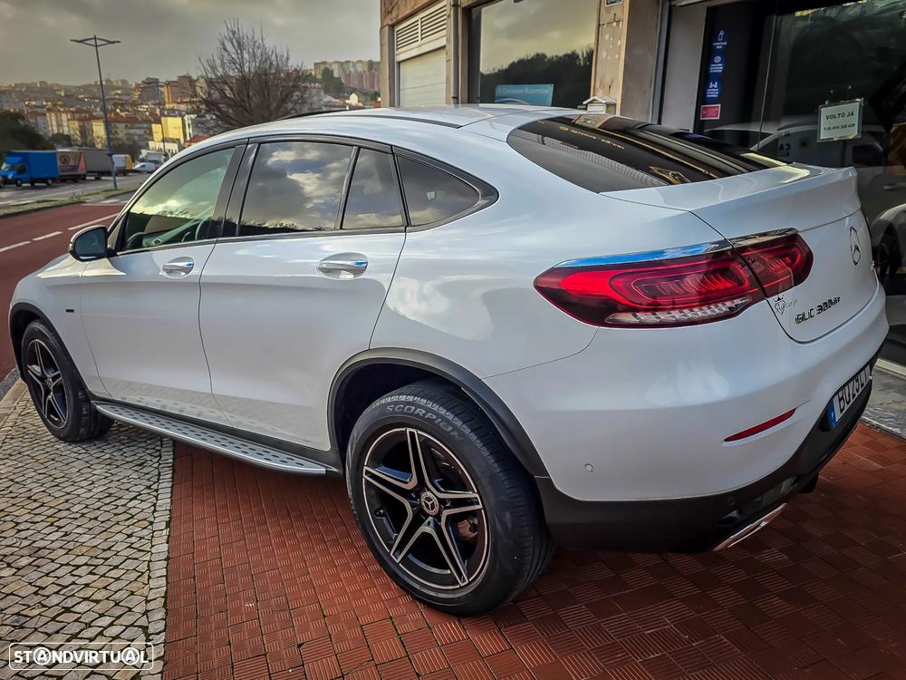 Mercedes-Benz GLC 300 de Coupe 4Matic 9G-TRONIC AMG Line - 9