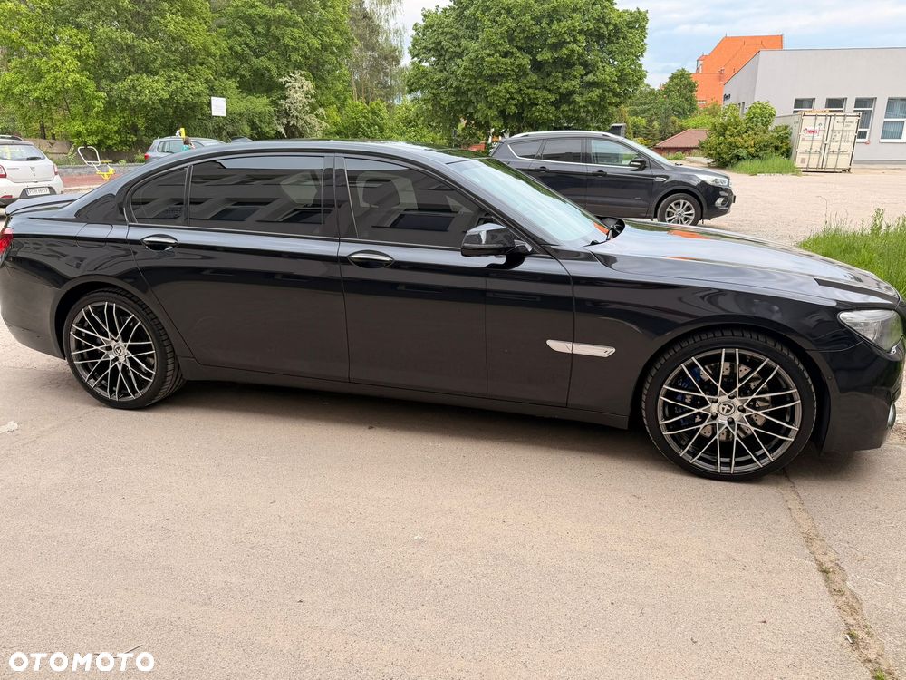 BMW Seria 7 740Li - 6
