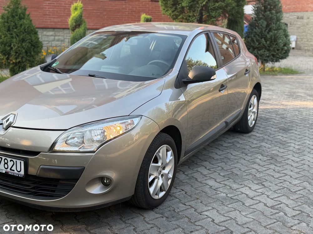 Renault Megane - 2