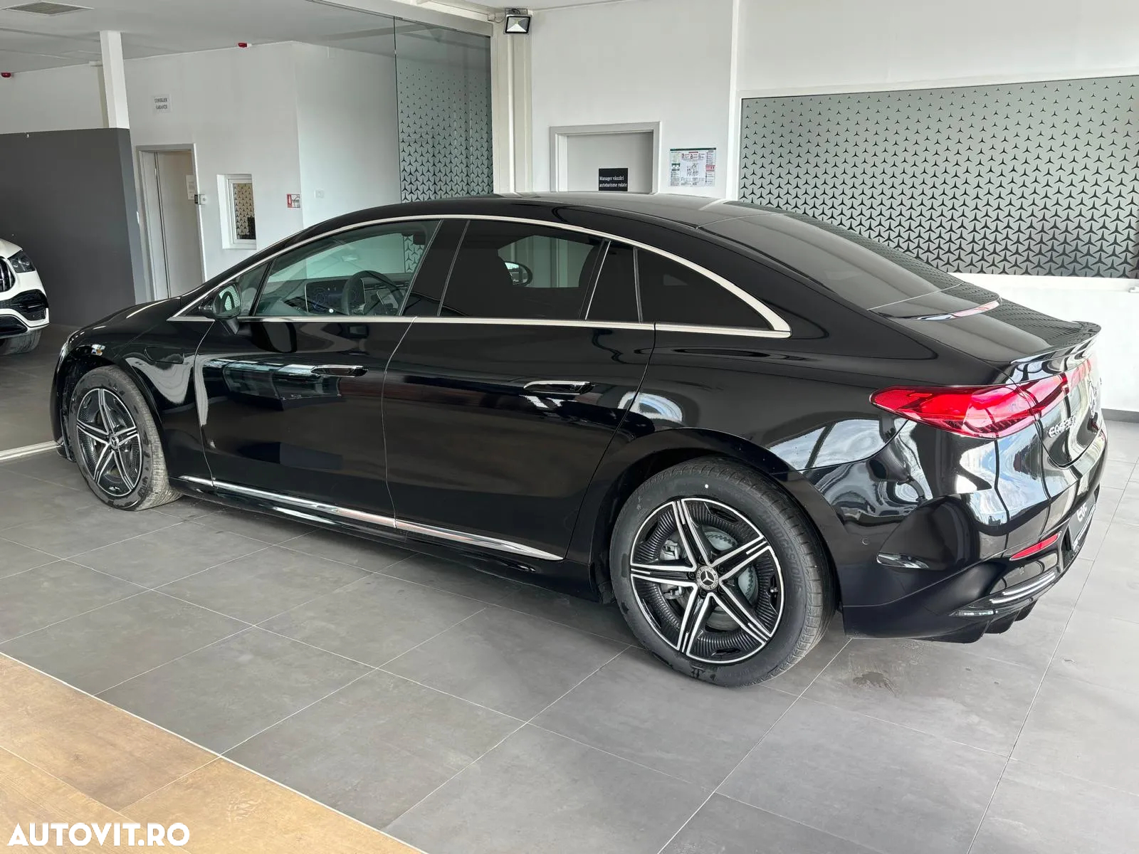 Mercedes-Benz EQE 350 4Matic Edition AMG Line - 3