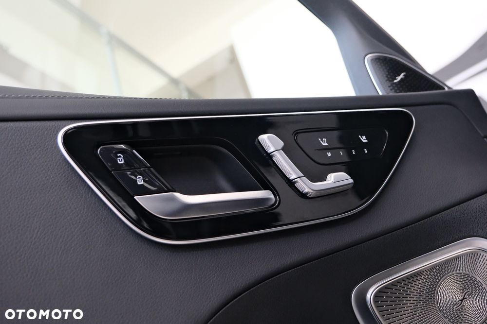 Mercedes-Benz Klasa C AMG 43 4Matic AMG Speedshift MCT9G AMG Sondermodell - 25