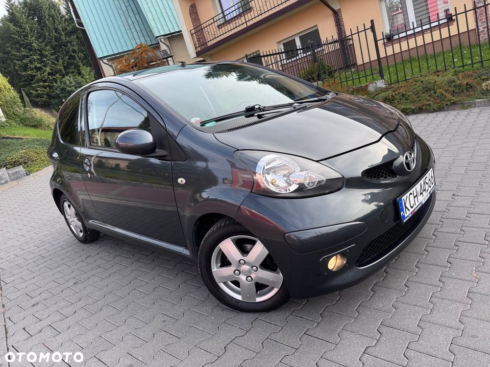 Toyota Aygo Connect - 4