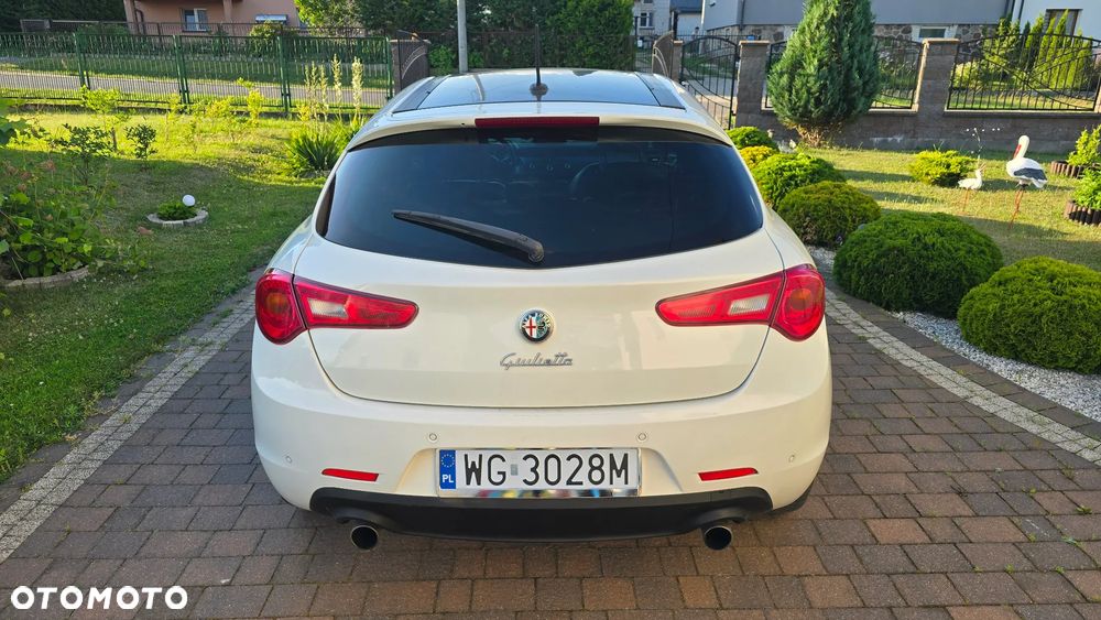 Alfa Romeo Giulietta 2.0 JTDM Distinctive - 6