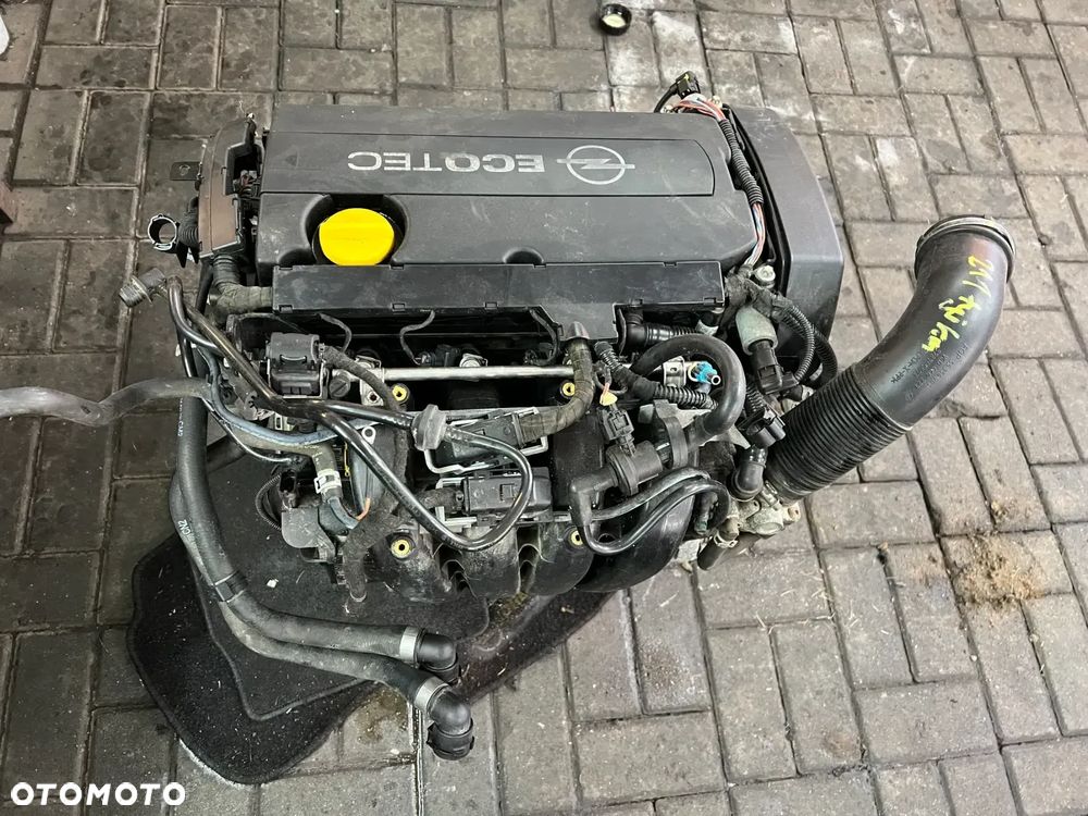 Silnik benzynowy Opel Astra III Zafira B Insignia Z18XER - 1
