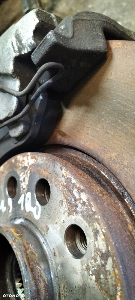Zaciski piasta przód Vectra c signum 1.9 120km - 2