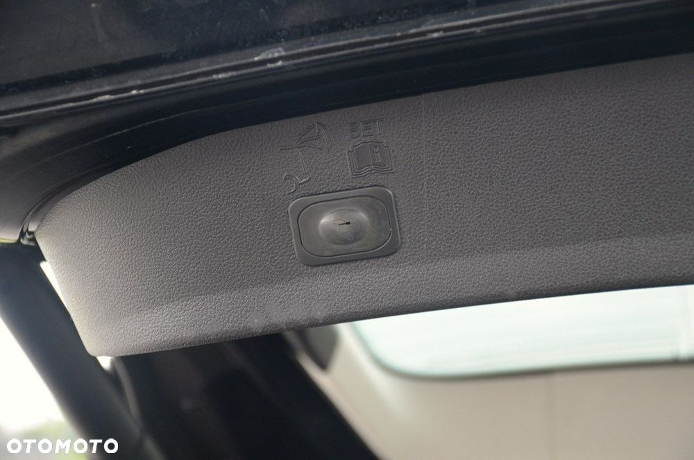 Ford Kuga - 27