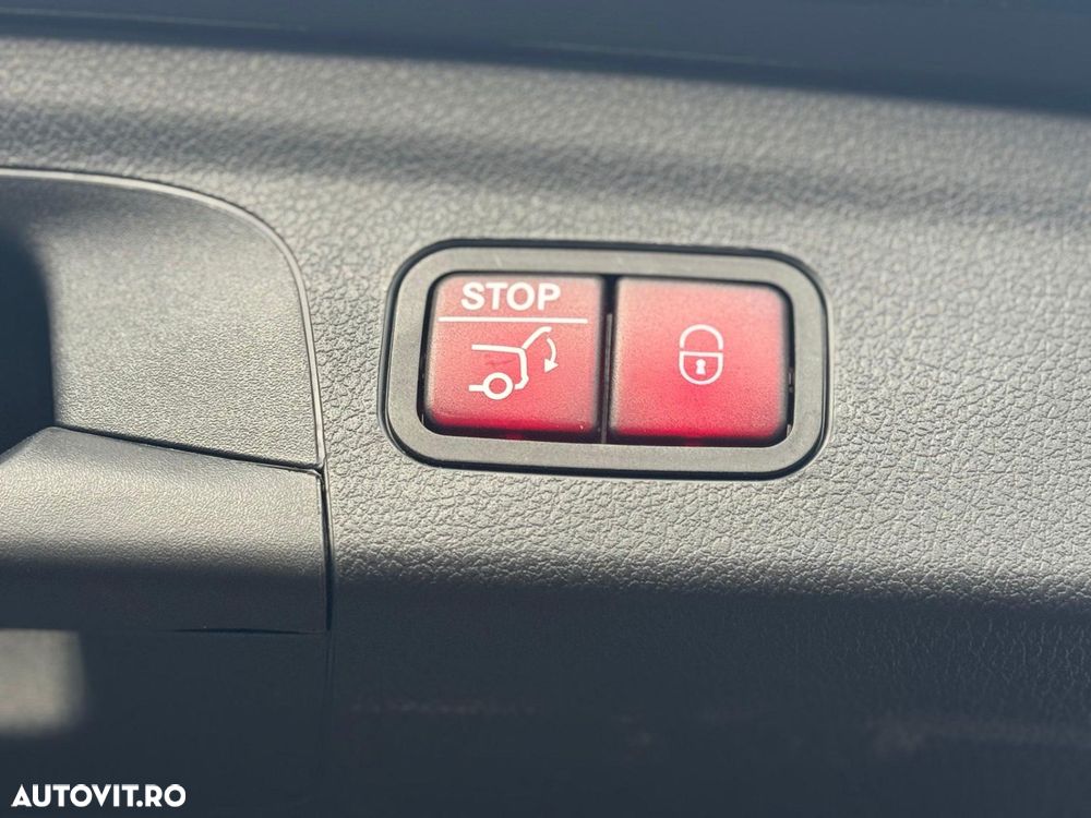 Mercedes-Benz GLE - 40