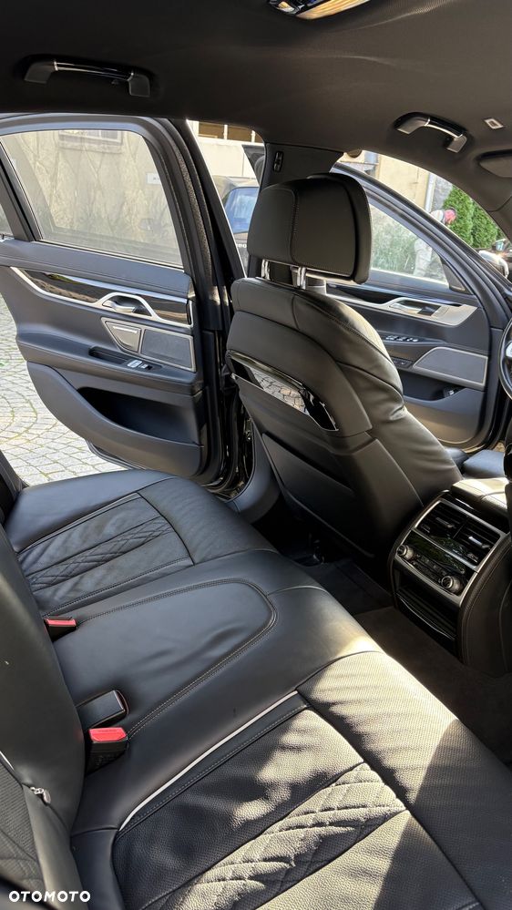 BMW Seria 7 750d xDrive sport - 15