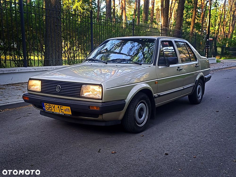 Volkswagen Jetta 1.6 CL D - 1