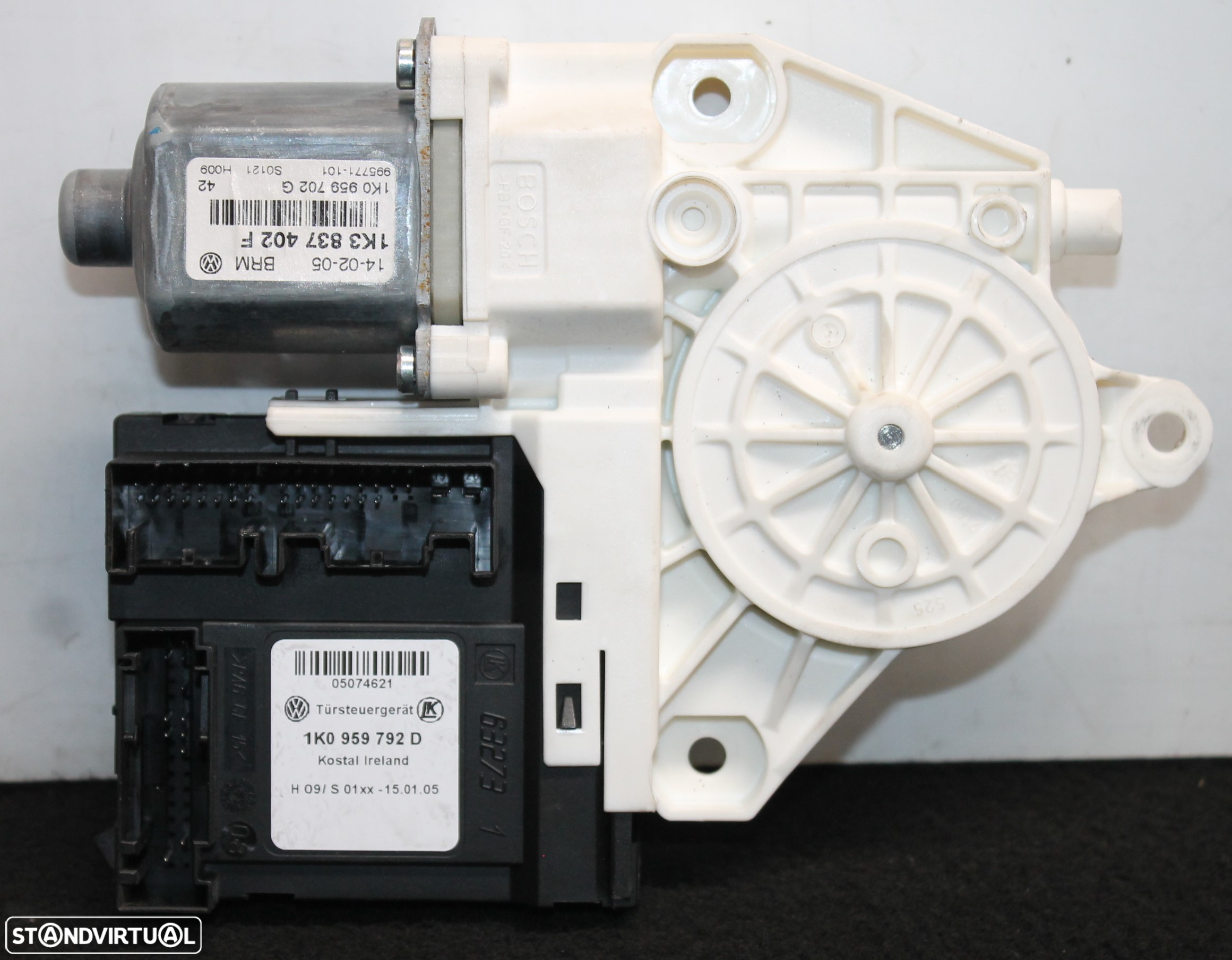 MOTOR ELEVATÓIRO DO VIDRO DIANTEIRO DIREITO VW GOLF V - 3