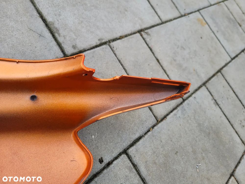 Owiewka, osłona, bok, boczek Yamaha BWS 50 Booster 50 - 22