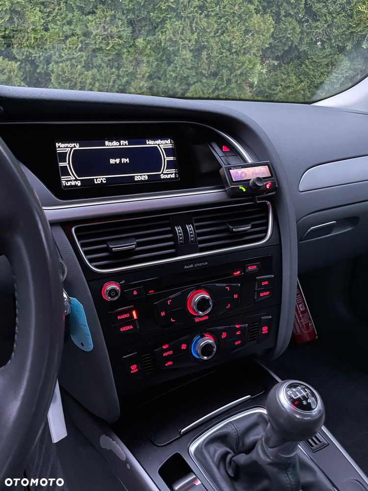 Audi A4 Avant 2.0 TDI 116g DPF Ambiente - 17