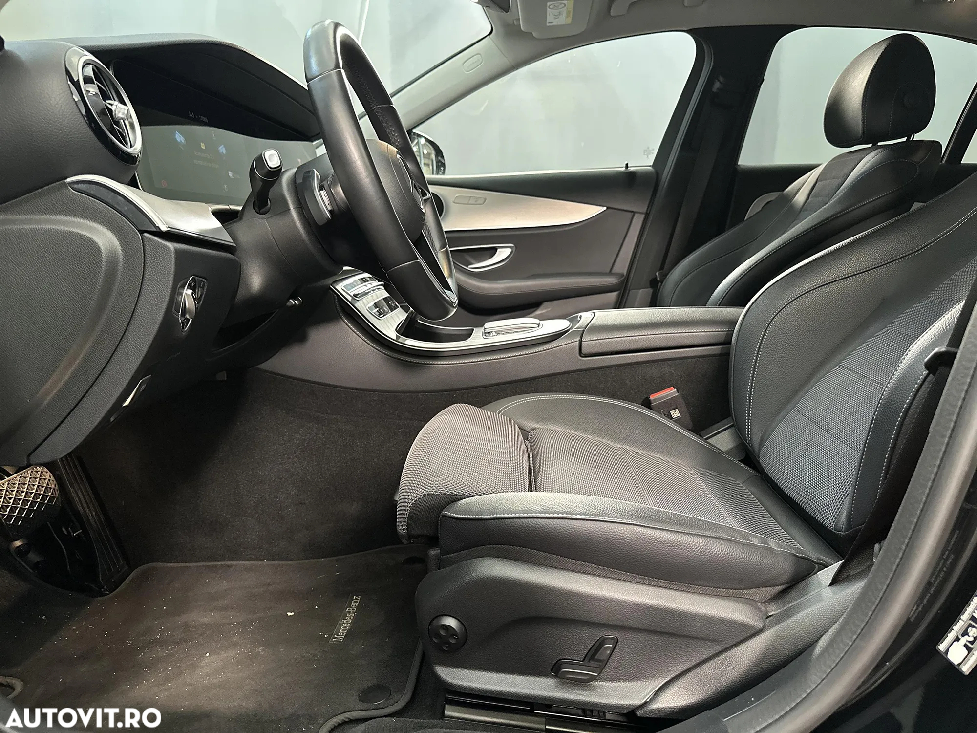 Mercedes-Benz E 300 de 4MATIC Aut. - 25