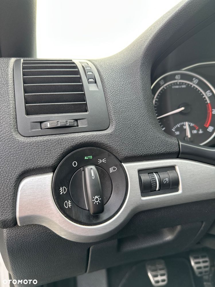 Skoda Octavia 2.0 TSI RS - 31