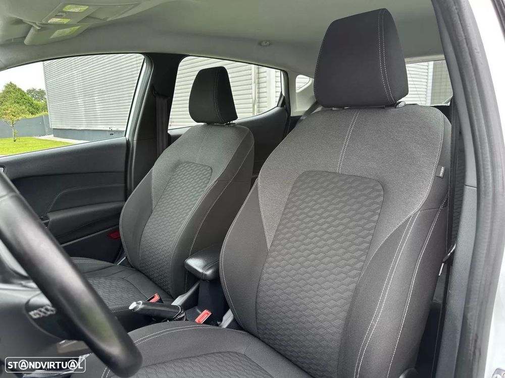 Ford Fiesta 1.0 EcoBoost Hybrid S&S TITANIUM - 33
