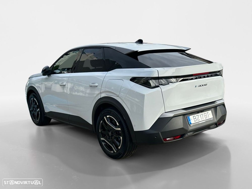Peugeot E-3008 73 kWh Allure - 3