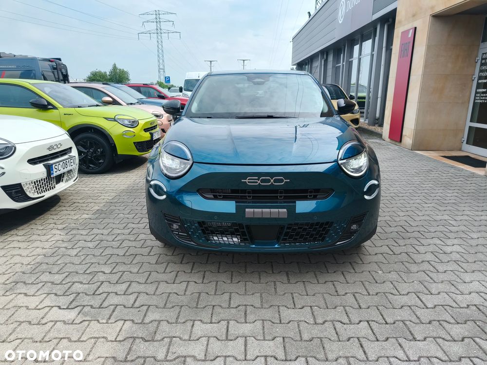 Fiat 600 1.2 Turbo La Prima - 4