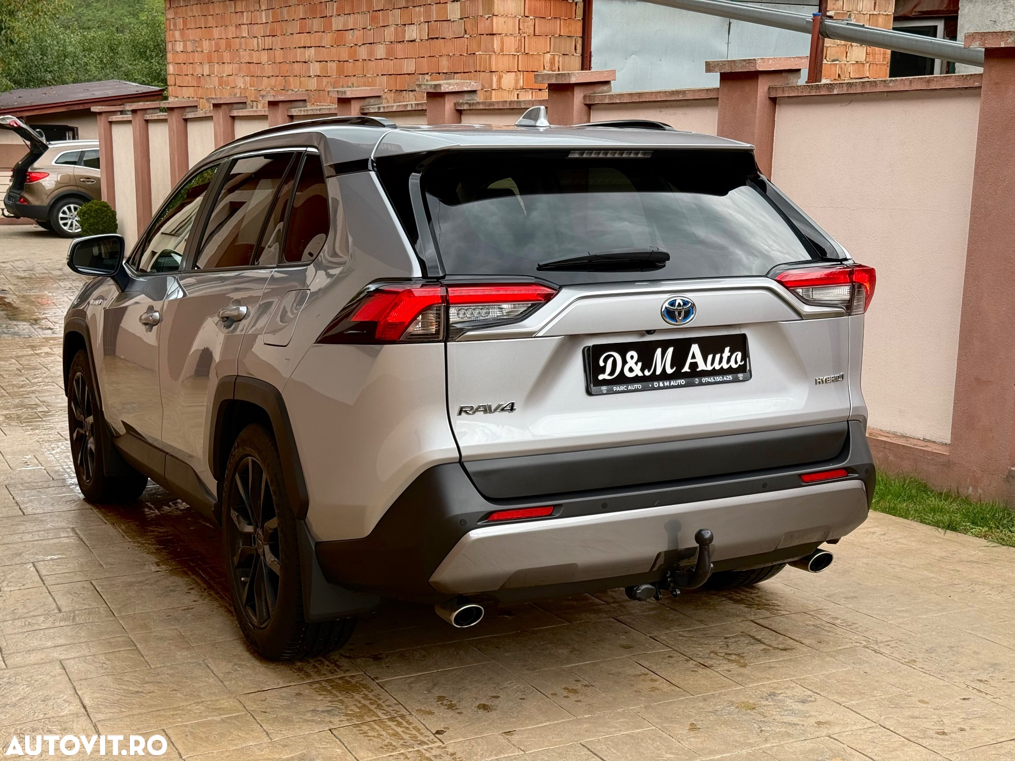 Toyota RAV4 - 6