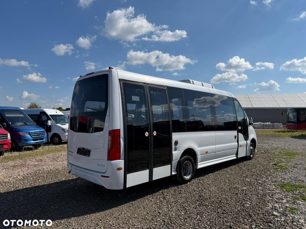 Mercedes-Benz Sprinter 517 - 7
