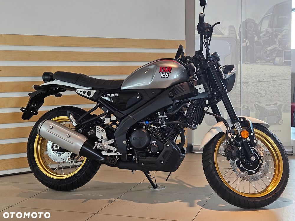Yamaha XSR - 10