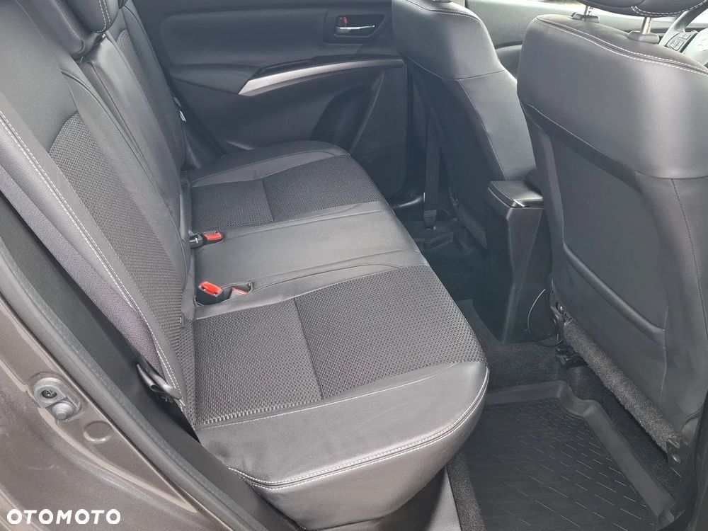 Suzuki S-Cross 1.5 DualJet Hybrid Elegance AGS - 20