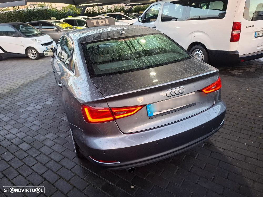 Audi A3 Limousine 1.6 TDI Sport S tronic - 2