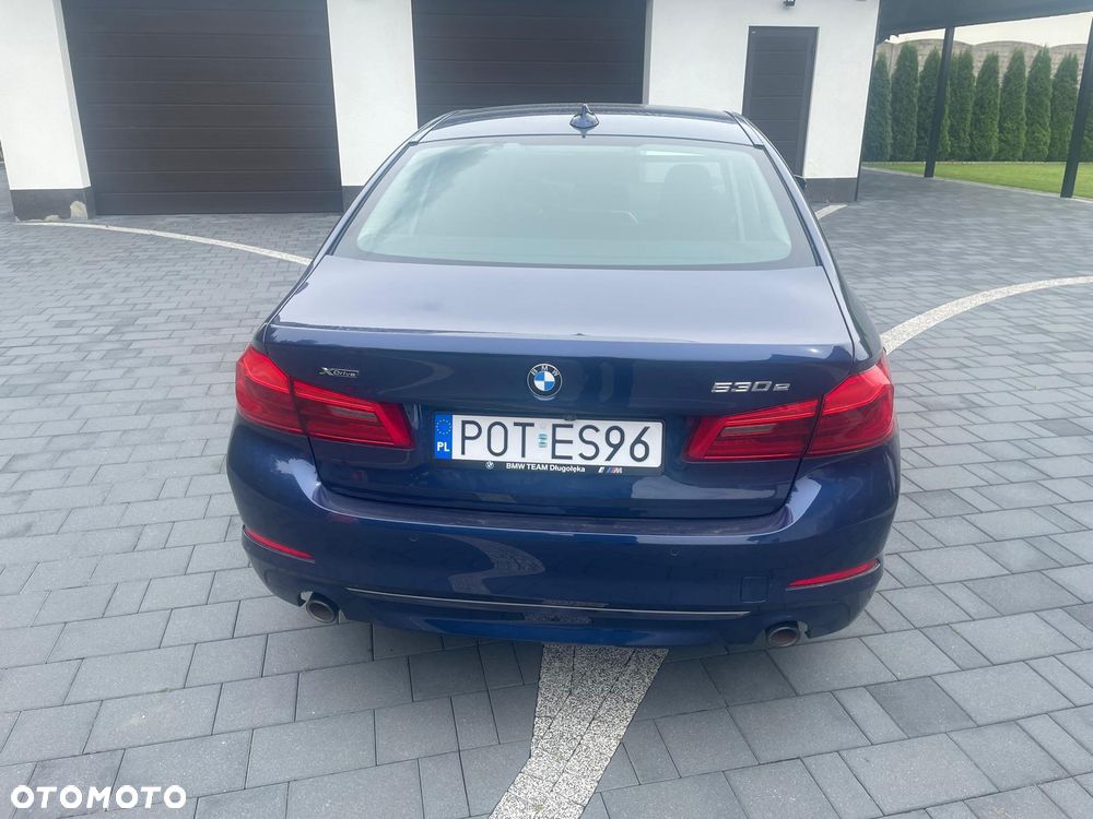 BMW Seria 5 530e iPerformance xDrive Sport Line sport - 9