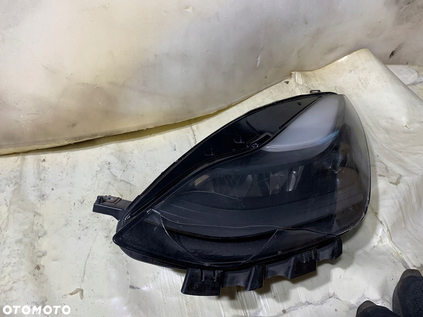 TESLA MODEL Y 2020 - LAMPA PRZEDNIA L - 3