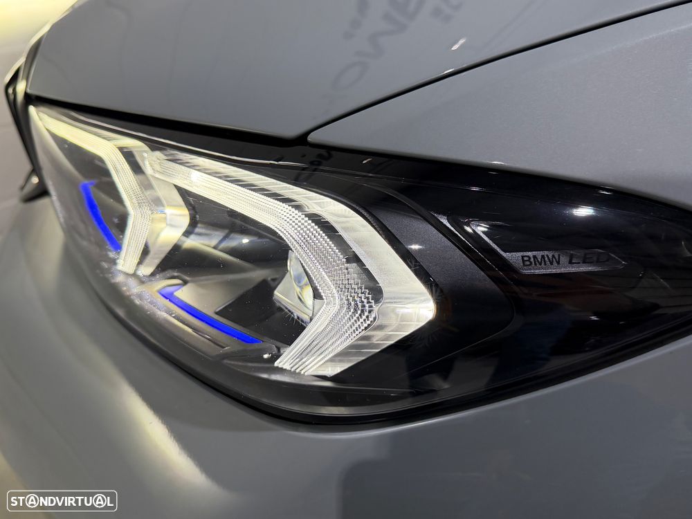 BMW 330 e Pack Desportivo M Pro Auto - 45