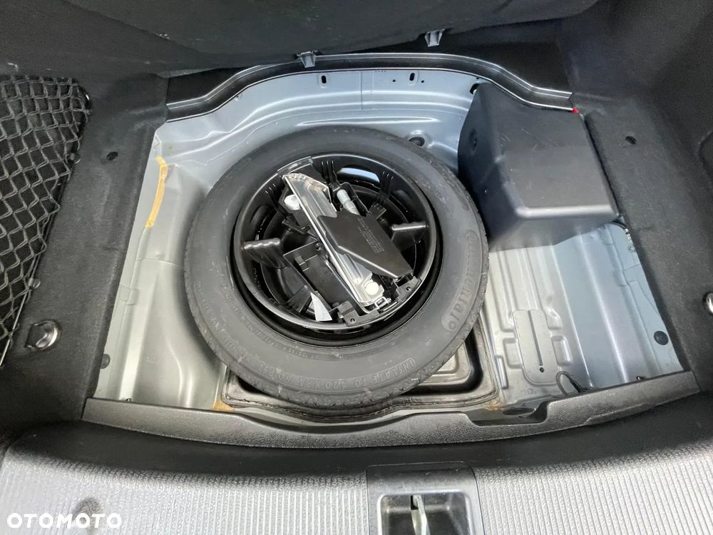 Mercedes-Benz Klasa C 180 (BlueEFFICIENCY) 7G-TRONIC Avantgarde - 20