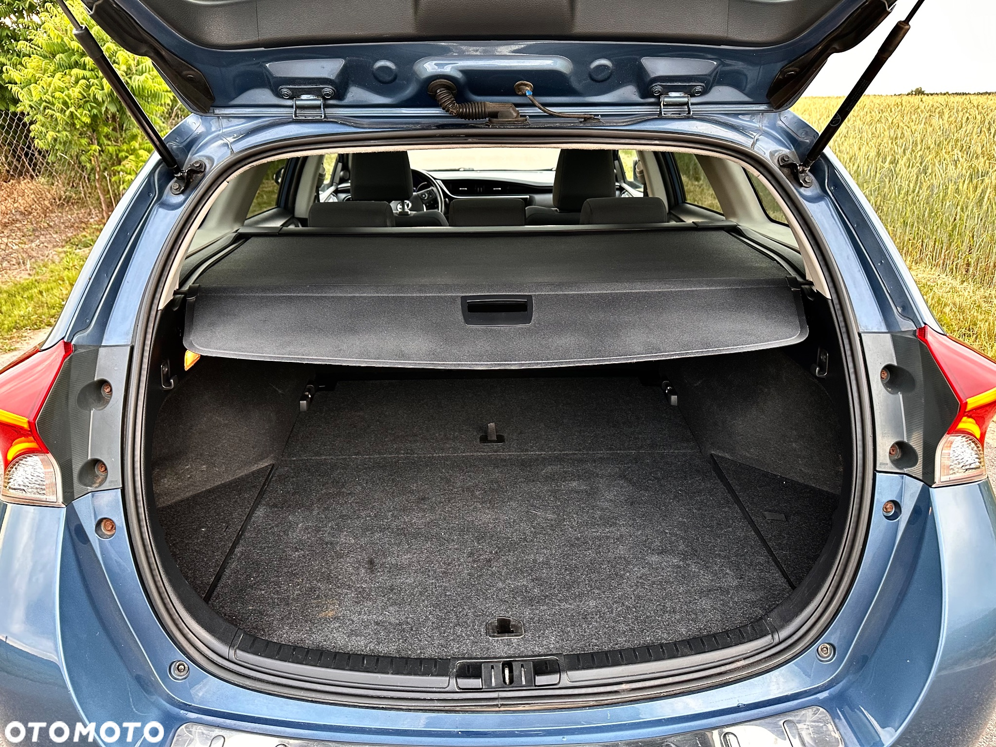 Toyota Auris 1.6 D-4D Premium - 13