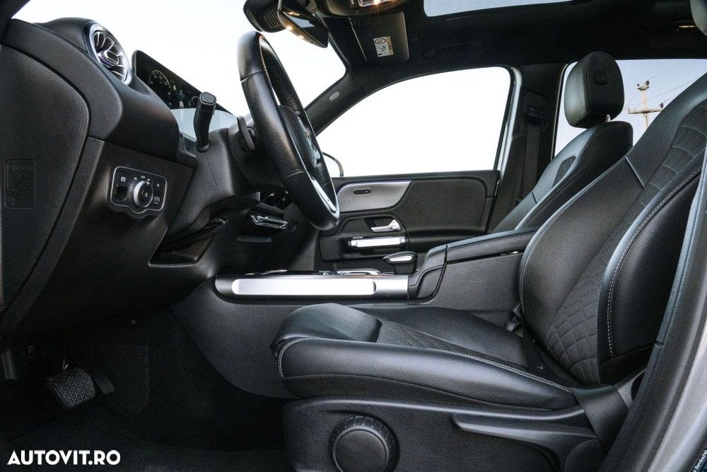 Mercedes-Benz GLB - 10