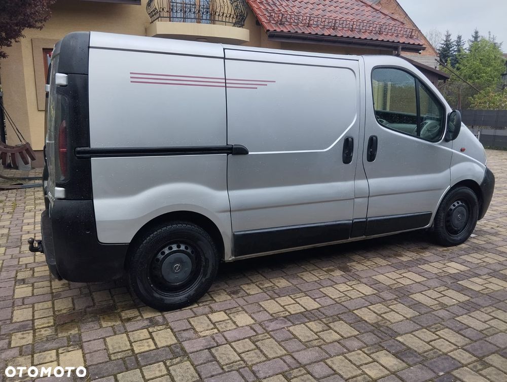 Opel Vivaro - 4