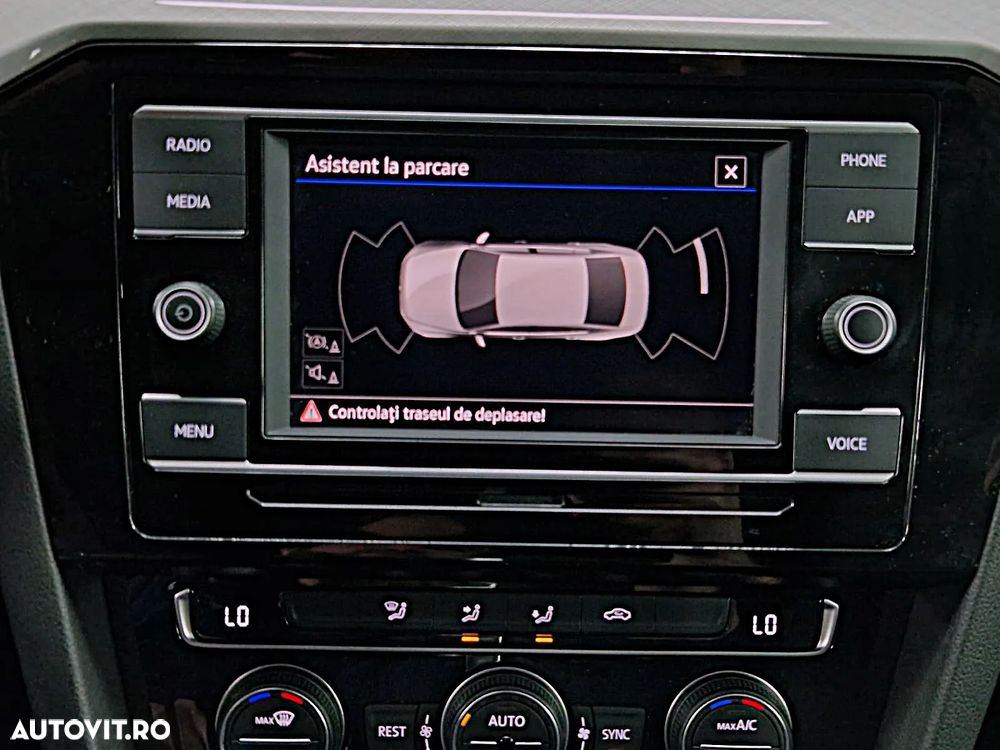 Volkswagen Passat 2.0 TDI DSG Comfortline - 17