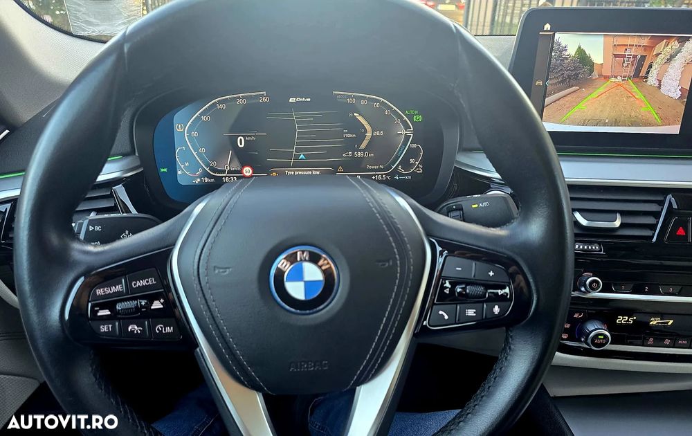 BMW Seria 5 530e Aut. Luxury Line - 20