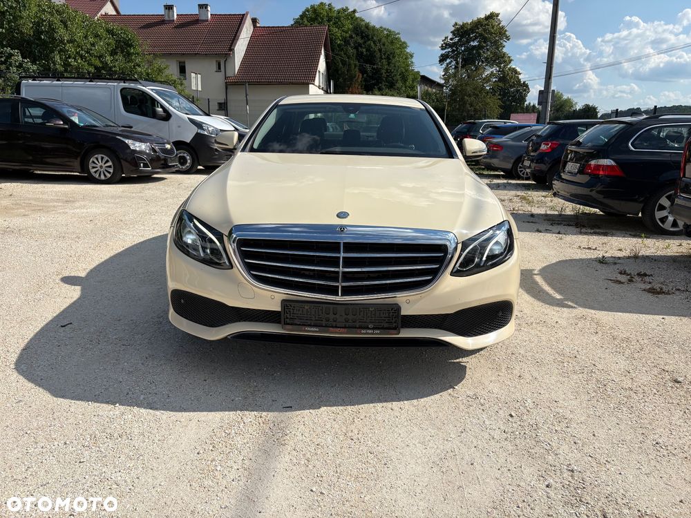 Mercedes-Benz Klasa E 200 d 9G-TRONIC Exclusive - 3