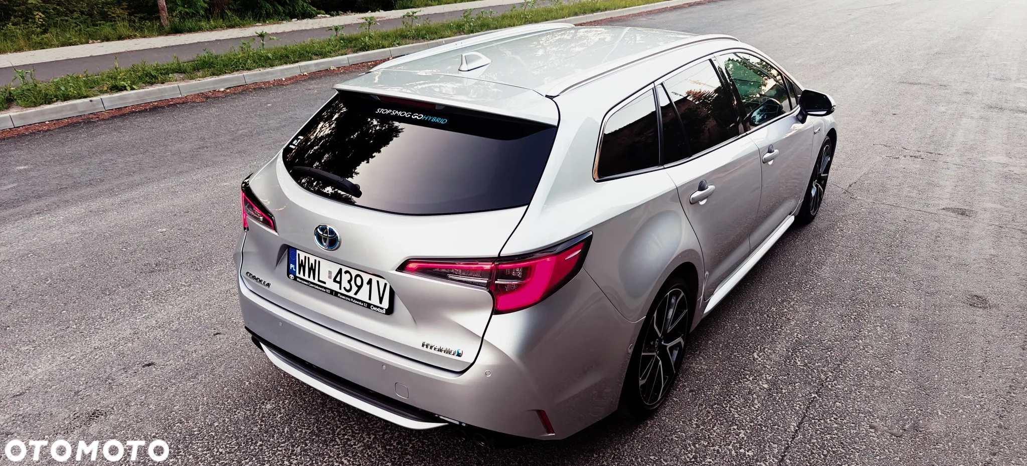 Toyota Corolla 2.0 Hybrid Executive - 37