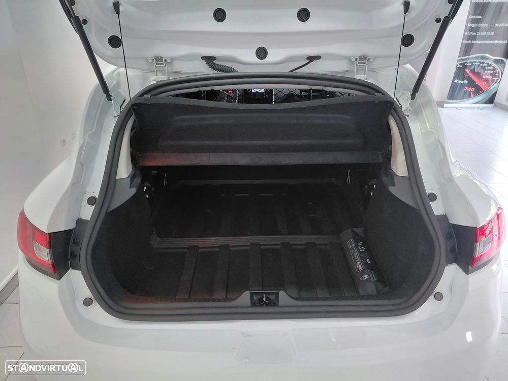 Renault Clio 1.5 DCi Van Iva Dedutível - 28